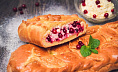 Пирог с творогом и клюквой