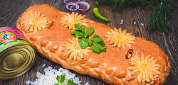 Пирог сдобный с рисом и рыбой консервированной. Доставка по Челябинску. Купить этот пирог в Сдобной деревне.