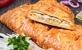 Пирог слоеный с курицей и капустой. Доставка по Челябинску. Купить этот пирог в Сдобной деревне.