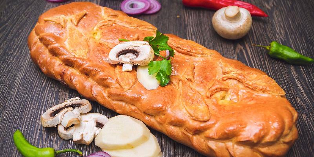 Пирог сдобный с грибами и картофелем. Доставка по Челябинску. Купить этот пирог в Сдобной деревне.